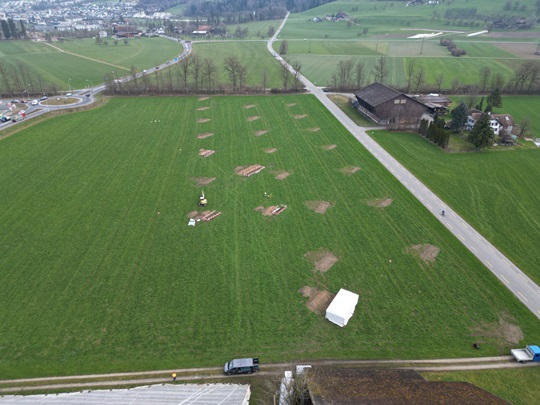 Übersichtsfoto der untersuchten Parzelle in der Schwyzermatt mit der Drohne (mca/KALU)